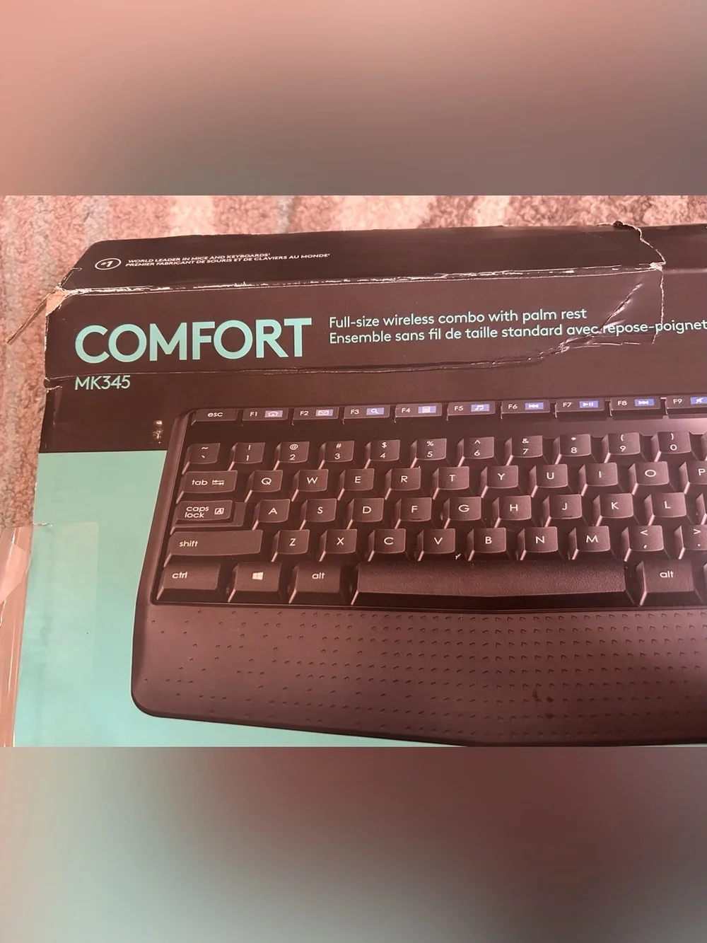 Logitech Comfort Wireless Keyboard and Mouse Combo - Black and Teal